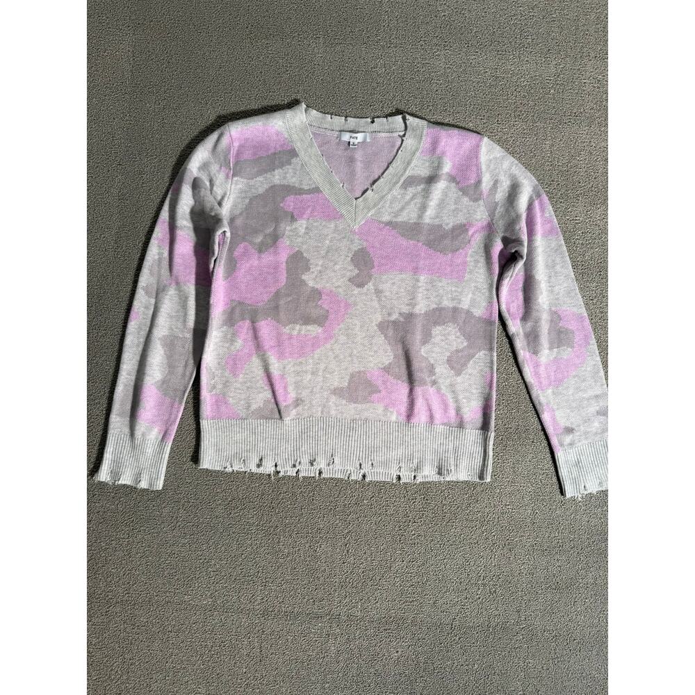 Fate‎ Light Purple Camo Distressed V‑neck Sweater Women S Casual Grunge